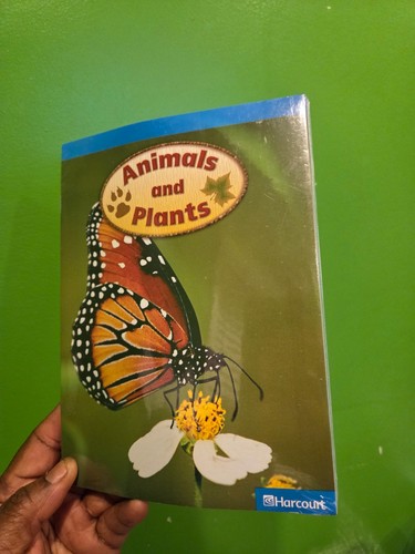 Harcourt Science On Level Reader 5-Pack Grade 1 OL Book 3 Animals & Plants - Bild 2 von 2