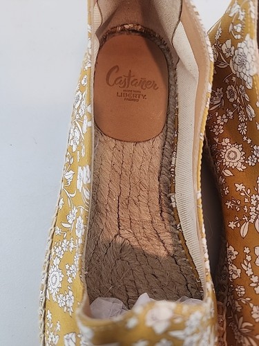 Alpargatas Castaner Joana Liberty of London Tela Dorado Floral Talla 437 (7) EE. UU. - Imagen 7 de 7