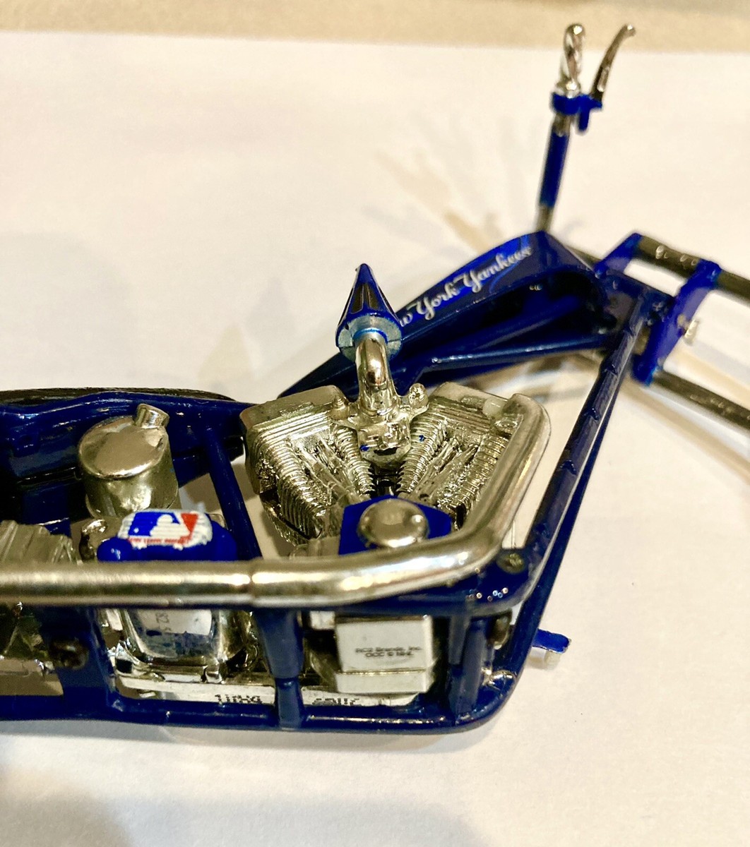 🏁 New York YANKEES MLB Custom Built Harley-Davidson Chopper