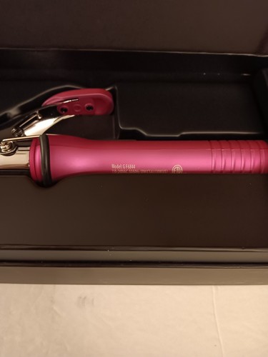 CHI Miss Universe Illuminate Titanium 1,25" Spring Dual Voltage Lockenstab - Bild 8 von 8