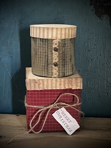 Winter Country Snowy Gingerbread Cabin Christmas Tea Light House Red White Green - Picture 21 of 24