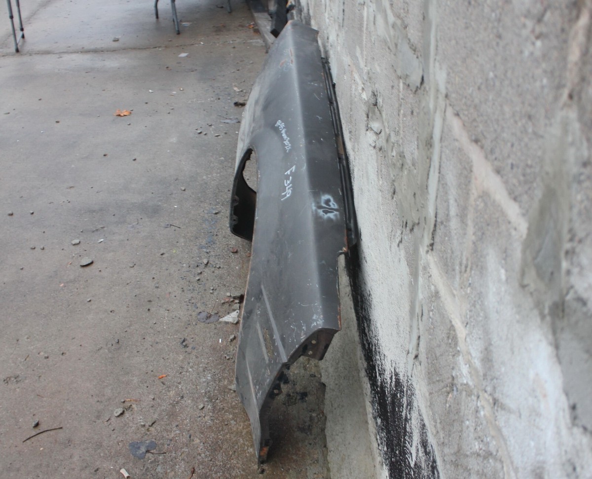 専用ページです OEM Used Right Fender that fits Nissan Datsun 300ZX 1984-85
