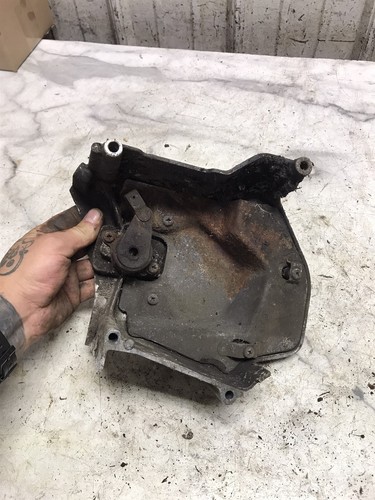 81 Kawasaki KZ 1000 KZ1000 left engine front sprocket shift cover - Picture 7 of 9