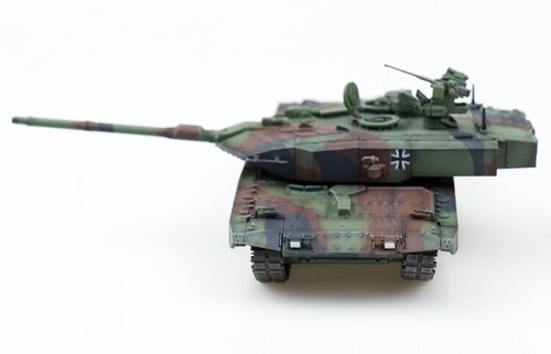 Panzerkampf 1/72 German Leopard 2A7PRO Main Battle Tank NATO Camouflage Model - Picture 12 of 16