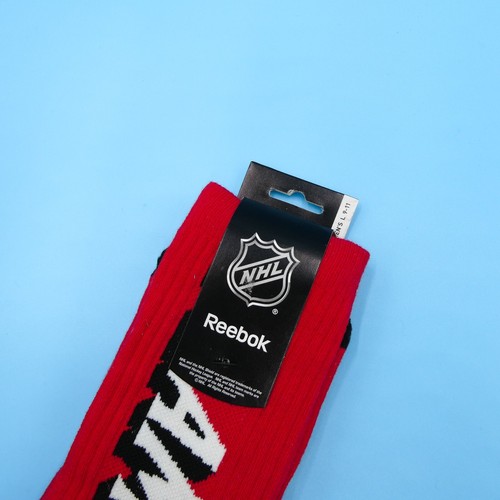 Calgary Flames Crew Socks Mens Large Sz 9 - 11 Reebok Red Hockey NHL Y2K Sports - Picture 2 of 3