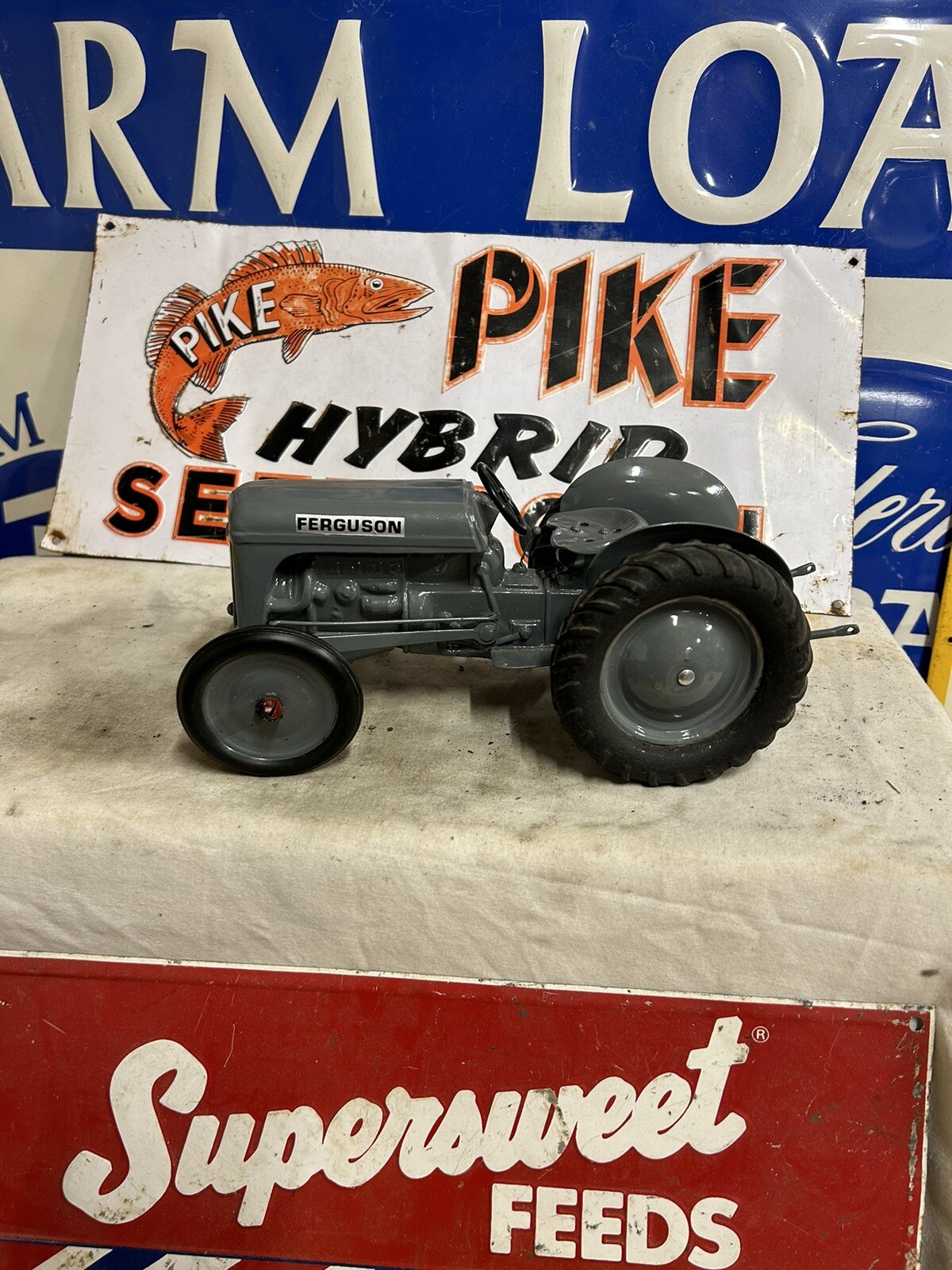 Picture 2 of 4