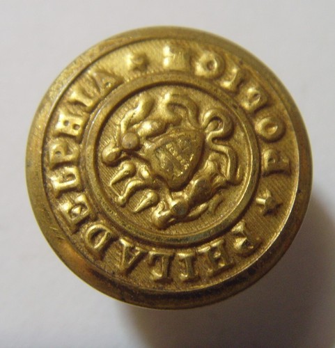 Antique 17 mm collector button gold tone metal Philadelphia Police 53451 - Picture 4 of 4