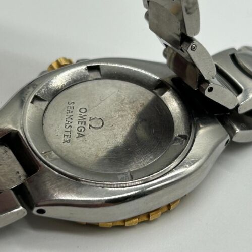 OMEGA SEAMSTER 200M Ref. 396.1042 QUARTZ 36mm STEEL VINTAGE Mens WATCH Very Good - Picture 10 of 11