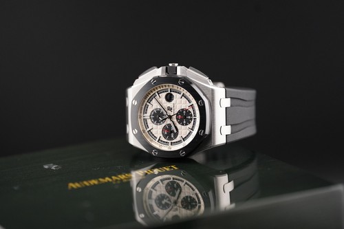 Audemars Piguet Royal Oak Offshore 26400SO Chronograph 44mm Panda - Full Set - Picture 7 of 15