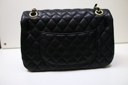 Black quilted shoulder bag with gold chain Luxury Timeless - Picture 6 of 24
