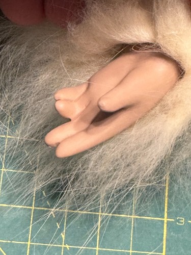 Signed Memeluck Fur Doll Co. 1995 Native American Eskimo Doll 16" large - Picture 5 of 11