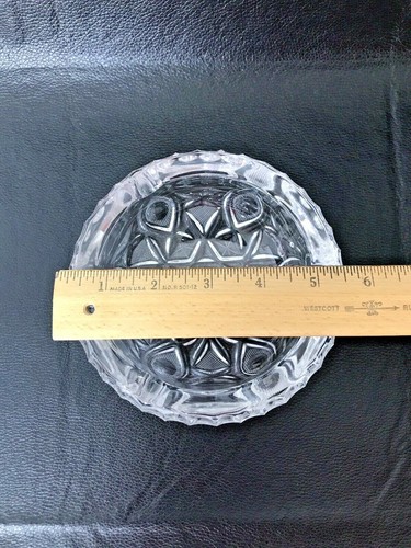 Vintage Lead Crystal Ashtray Chunky 2 lbs. Starburst Design ~ Heavy/Thick Glass - Picture 10 of 10