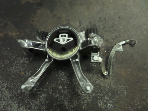 BMW G30 G32 G11 G12 G01 5 6 7 Series Gearbox Mount 6862577 - Picture 5 of 5