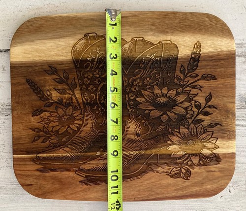 Schneidebrett COUNTY FLORAL COWBOYSTIEFEL Lasergravur Akazienholz 14" x 11,75" - Bild 2 von 5