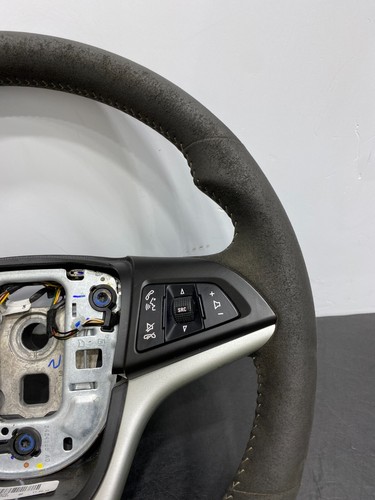 Chevrolet Camaro SS 2013 1LE OEM gamuza conjunto de volante m/t usado - Imagen 3 de 13