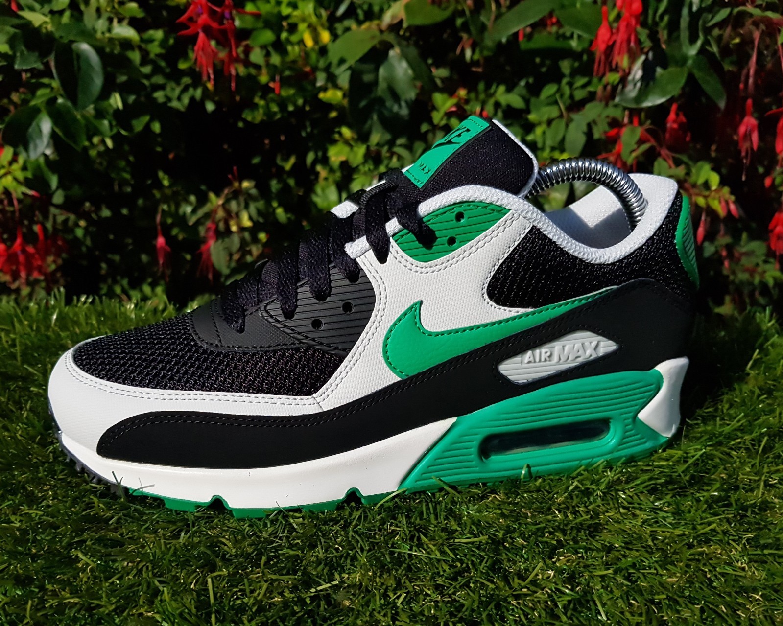 BNWB Genuine & Genuine BNWB Nike ® Air Max 90 Essential blanc Green noir Trainers UK 77df44 BNWB Genuine & Genuine BNWB Nike ® Air Max 90 Essential blanc Green noir Trainers UK 77df44