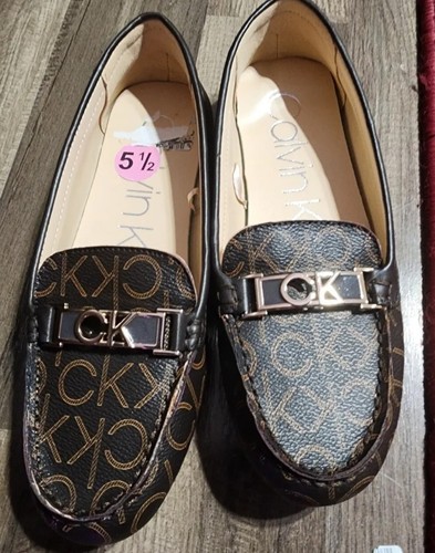 Calvin Klein Women's Driving Loafers 5.5 Brown Monogram Bit Flats Slip On Shoes - Picture 1 of 5