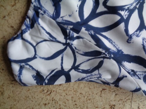 Kleid/Etuikleid Gr. 40 blau-weiß von Alba Moda - Bild 18 von 18