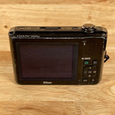 Nikon Coolpix S1000pj Black 12.1MP 2.7