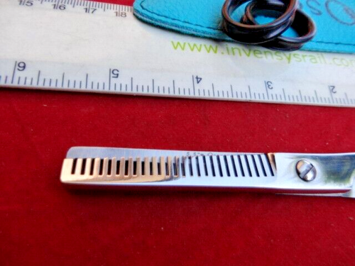 Tijeras adelgazantes de dientes dobles para mascotas de 5,5" aseo para perros/gatos/acero japonés - Imagen 7 de 15