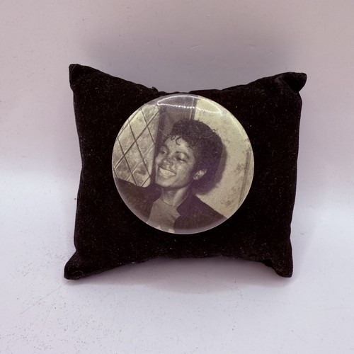 Vintage Michael Jackson 1,5" Button Pin 80er 80er schwarz-weiß rund Pinback - Bild 1 von 5