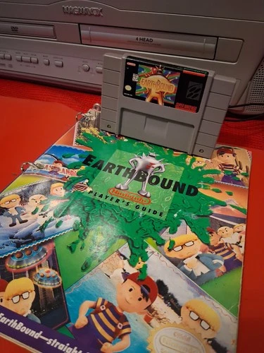 Nintendo EarthBound Super Nintendo SNES Cartridge Manual Included Player's Guide