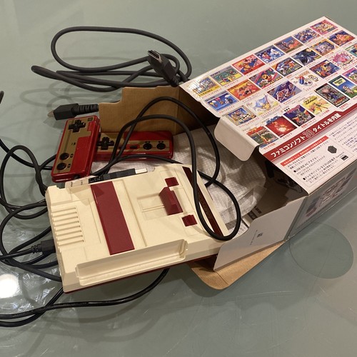 FAMICOM KONSOLE Nintendo FC JAPAN FAMILY COMPUTER NES JAPANISCH mit BOX