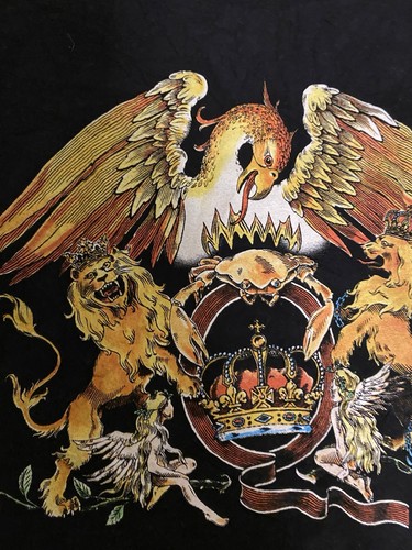Queen Classic Crest Logo Shirt Official Tour Merch Freddie Mercury Womens Sz L - Picture 4 of 5