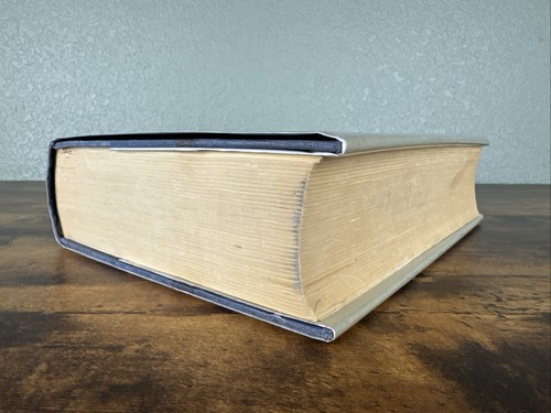 A Latin Dictionary For Schools, 1962 By Charlton Lewis HC/DJ Ex-Library - Picture 4 of 13