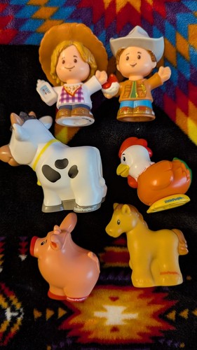 Fisher Price Little People 37 Assorted Figurines Including CD & School Bus - Picture 6 of 14