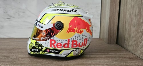 Max Verstappen Signed 1/2 Scale Helmet Las Vegas GP 2023 F1 Autographed Rare - Picture 3 of 4
