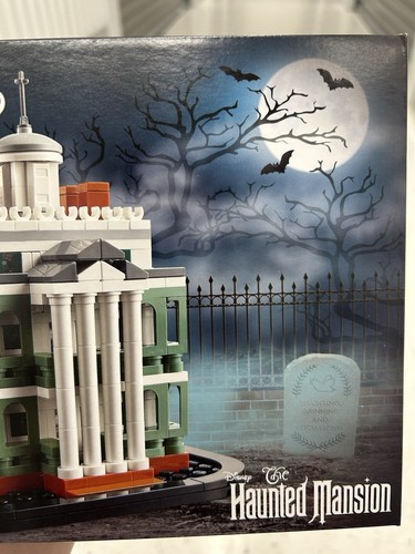LEGO 40521 Mini Disney The Haunted Mansion Factory Sealed, Retired - Picture 4 of 9