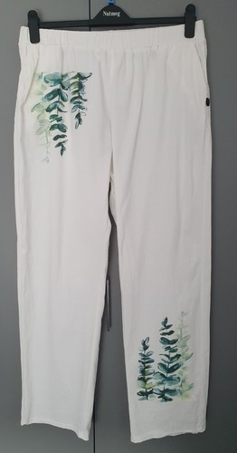 SIze 20 (3XL) White Cotton Pull On Trousers Leaf Print Pattern Trousers !