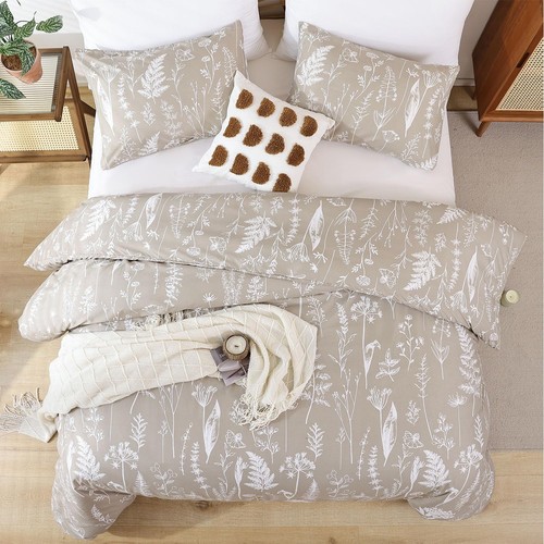 Queen Comforter Set 3 Pieces Oatmeal Floral Bedding with Pillow Shams - Picture 8 of 9