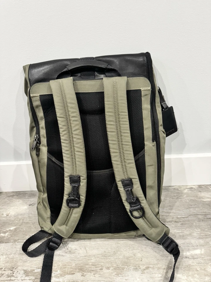 TUMI 232388 ALPHA BRAVO LONDON ROLL TOP BACKPACK Green Black Leather - Image 2 of 4