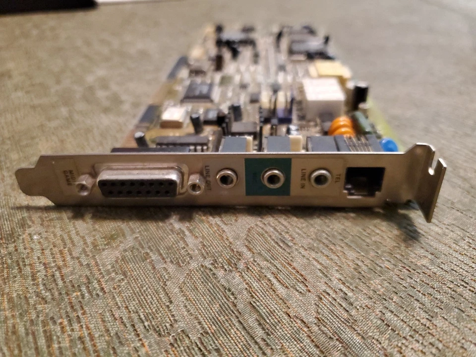 Vtg. 138-MMSN842 AZTECH 16bit ISA Modem & Sound Card  Vintage Computing - Image 3 of 4