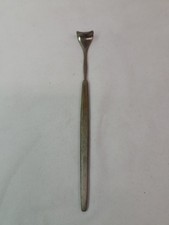 USED DH Desmarres Eyelid Retractor 5.5" Long 16mm Blade Good Condition