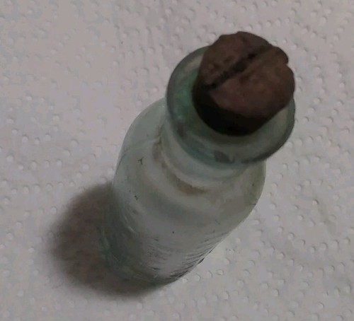 Major's Leather Cement NY geprägte Glasflasche mit Korken Antik Miniatur Aqua - Bild 4 von 6