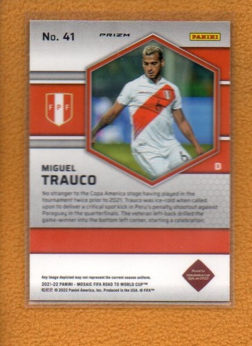 Miguel Trauco 2021-22 Panini Mosaic FIFA Choice Red & Green Prizm RC #41 Peru - Bild 2 von 2