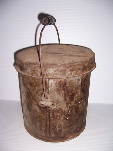 Vintage Cream City Geuder Paeschke & Frey Co 1 Gallon Metal Can Bucket W/ Lid - Picture 5 of 8