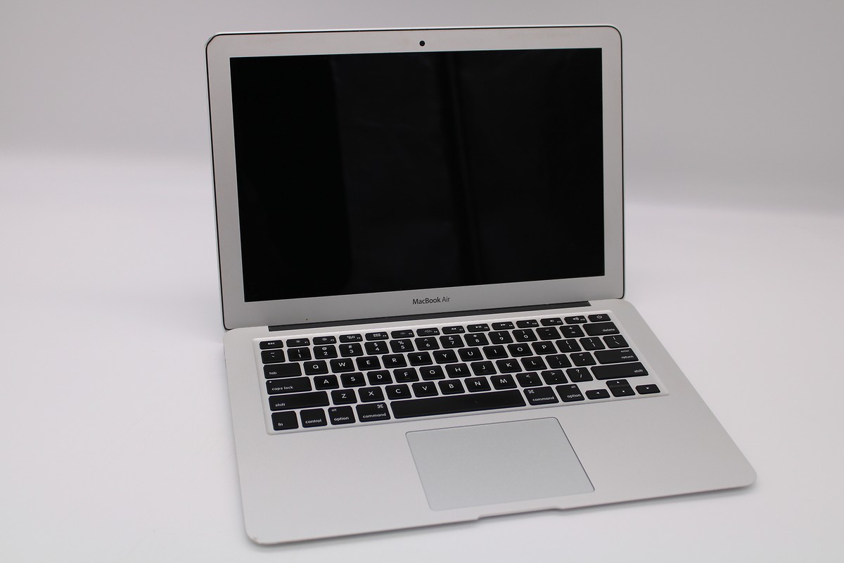 MacBook本体 Apple MacBook Air 2015 i7 8GB 250GB Win MacBook本体 Apple MacBook Air 2015 i7 8GB 250GB Win Apple