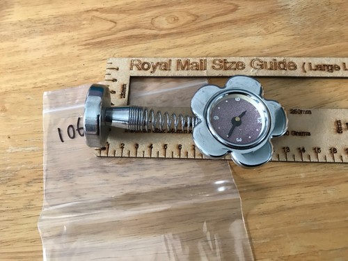 Miniature Quartz clocks and other makes. Over 100 clocks - Foto 211 di 470