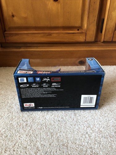 Maisto Exclusive Edition 1:24 2008 Hummer HX Concept All Stars Red New in Box - Picture 7 of 7