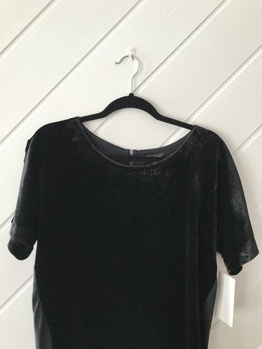 Lucky Brand - BNWT - Ladies Black Velvet Top - Size M. - Picture 2 of 8