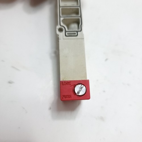 SMC SY50M-50-1A Stop Valve FOR SY5000 MANIFOLD PRE-OWNED FREE SHIPPING - Picture 5 of 7