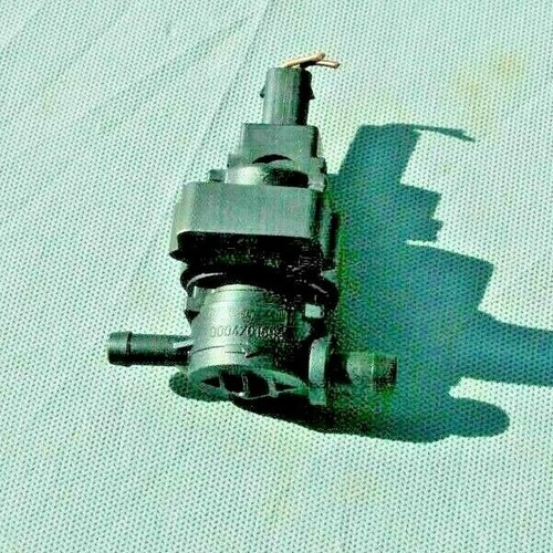 1998-2002 Mercedes R129  Canister Purge  Valve Solenoid  OEM 0004701593 - Picture 1 of 3