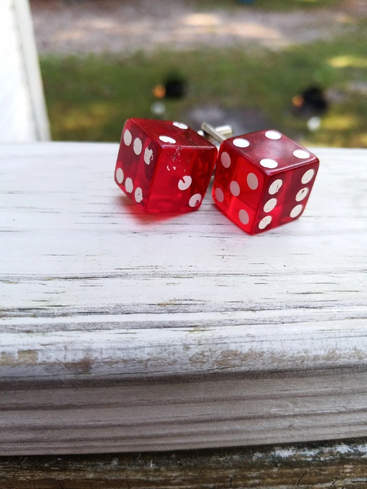 Gemelos dados rojos Foto 4 de 4