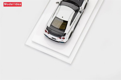 Model Idea 1:64 GT-R R35 Mines White Carbon-Hood Resin Model Car - Picture 7 of 7