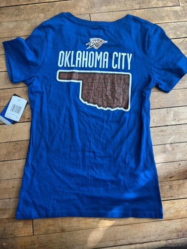 Woman’s Oklahoma City Thunder T Shirt Size Medium - Picture 5 of 6