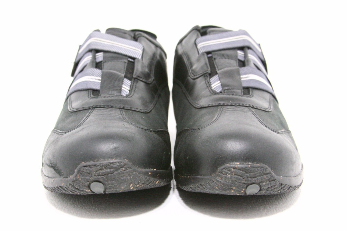 Women's athletic shoes top with velcro straps